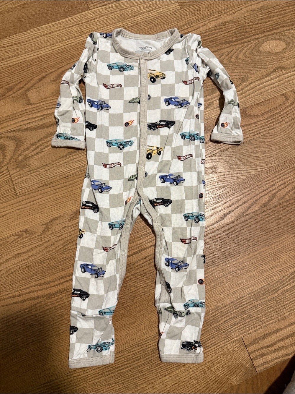 Kyte BABY Neutral Checkerboard Footie with Hot Wheels Cars